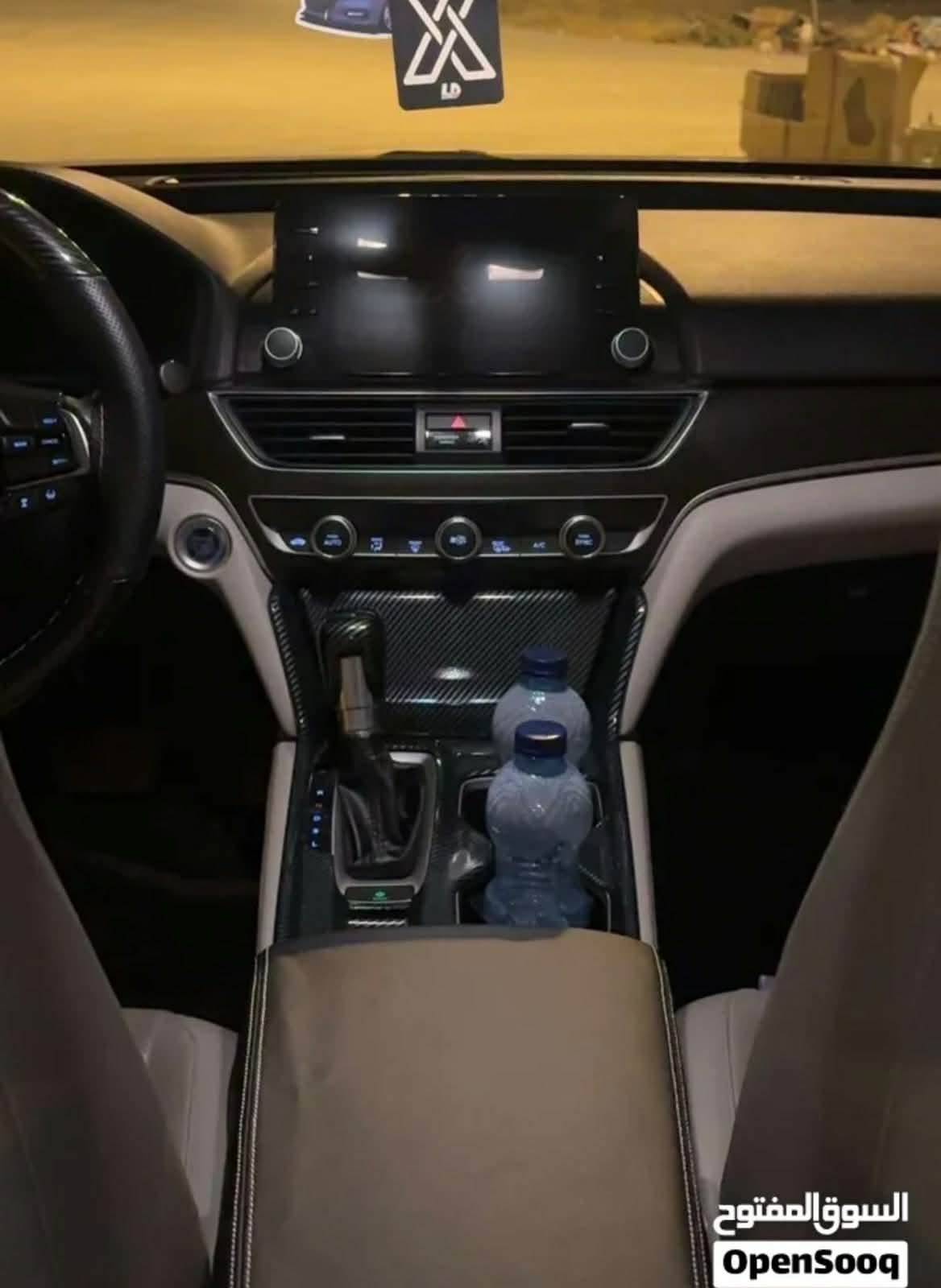 Car Image 2018 HONDA ACCORD EXL