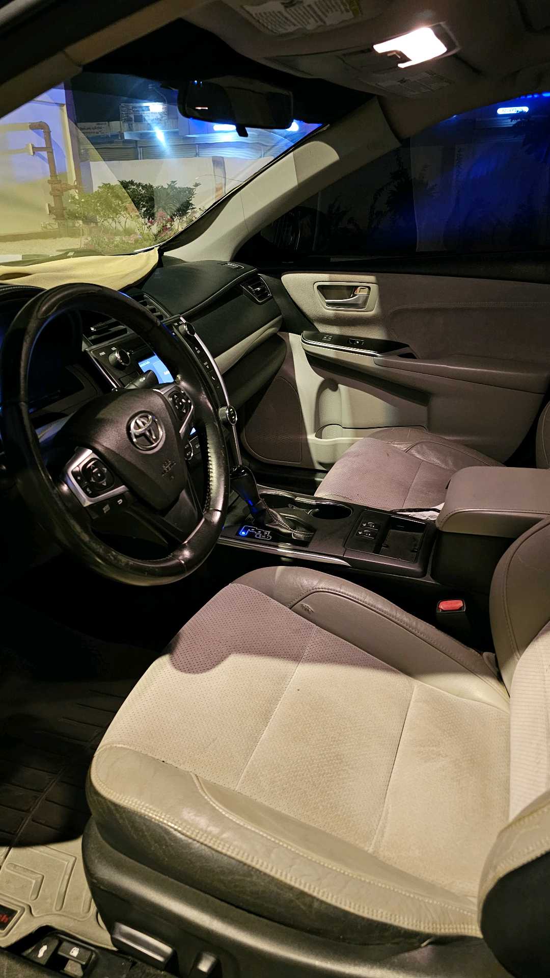 Car Image 2016 TOYOTA CAMRY XSE