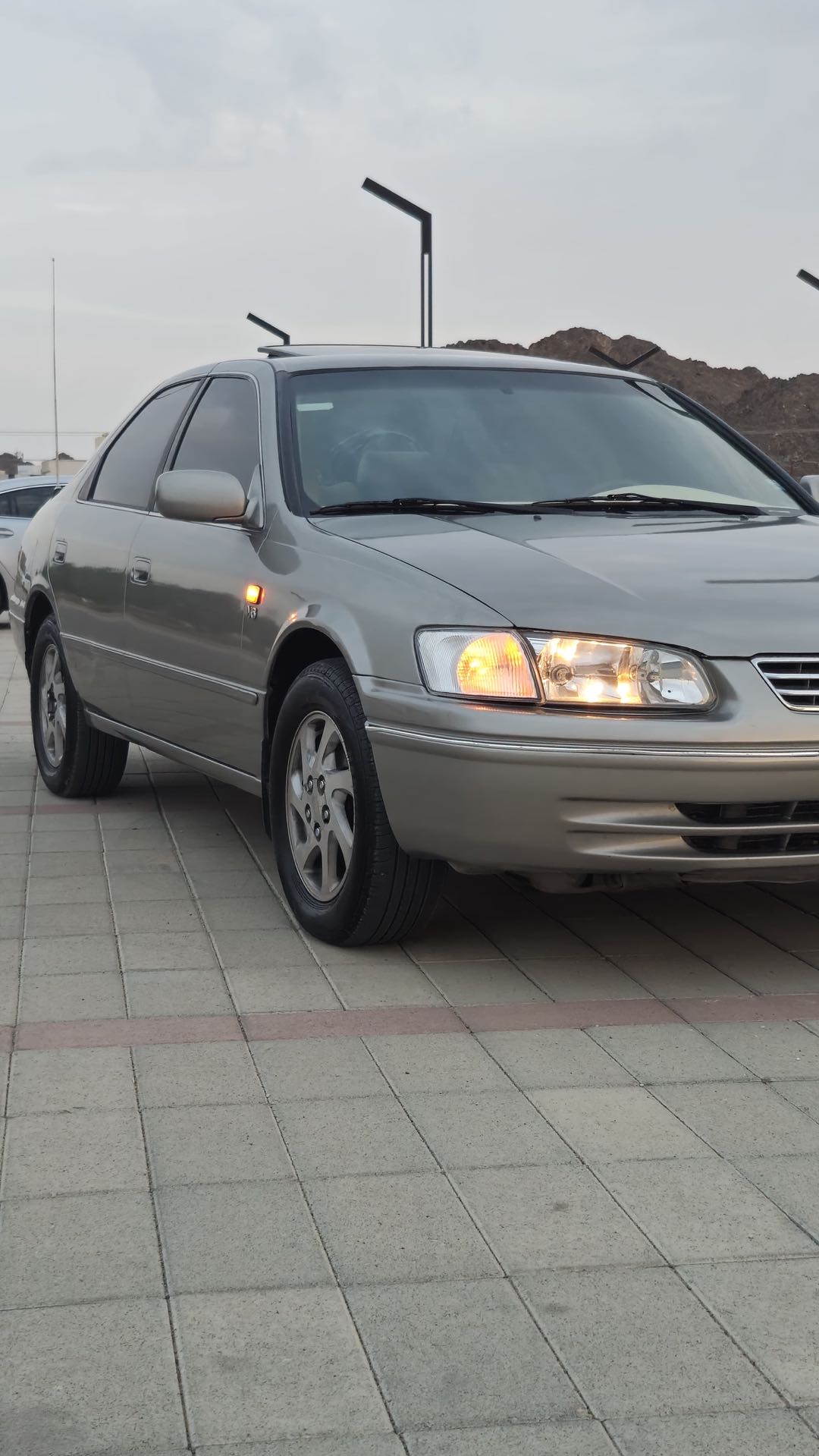 Car Image 1999 TOYOTA CAMRY GLX