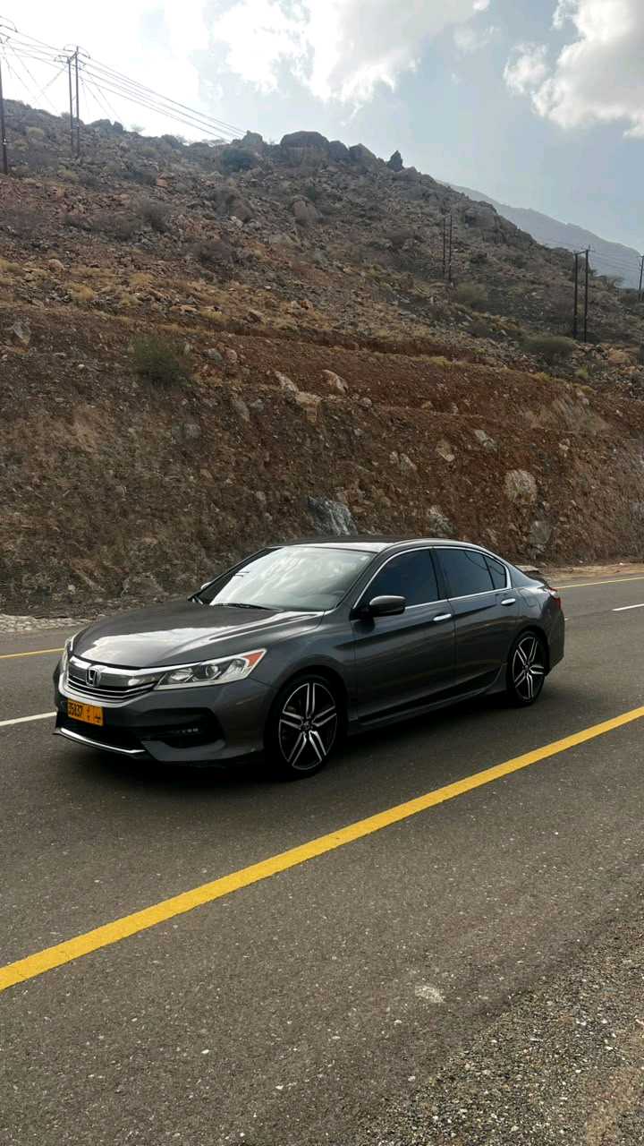 Car Image 2017 HONDA ACCORD SPORT
