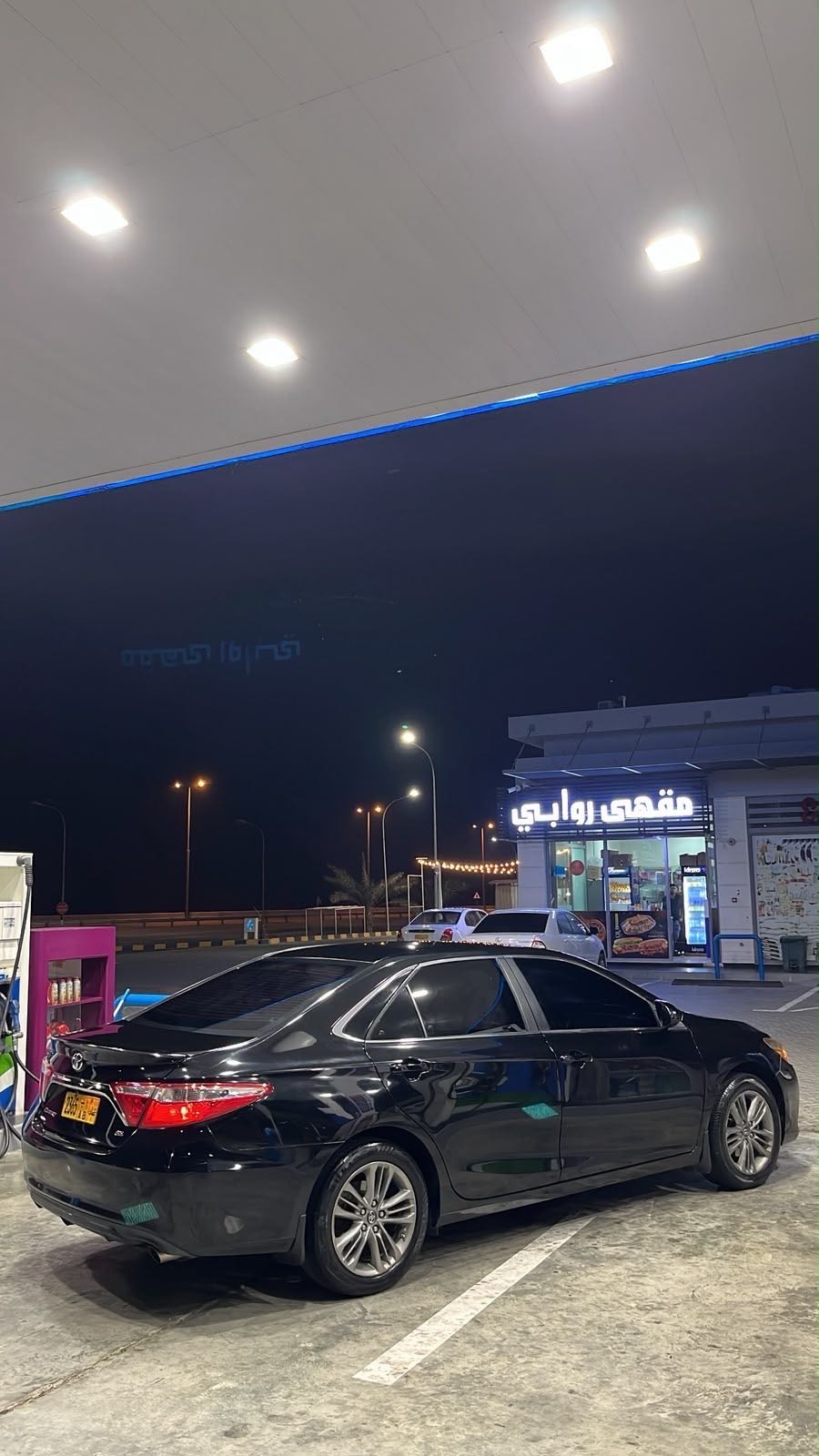 Car Image 2017 TOYOTA CAMRY LE