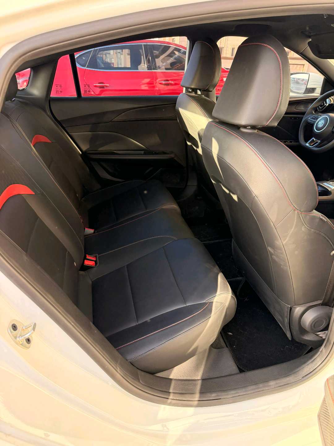 أم جي GT 2025