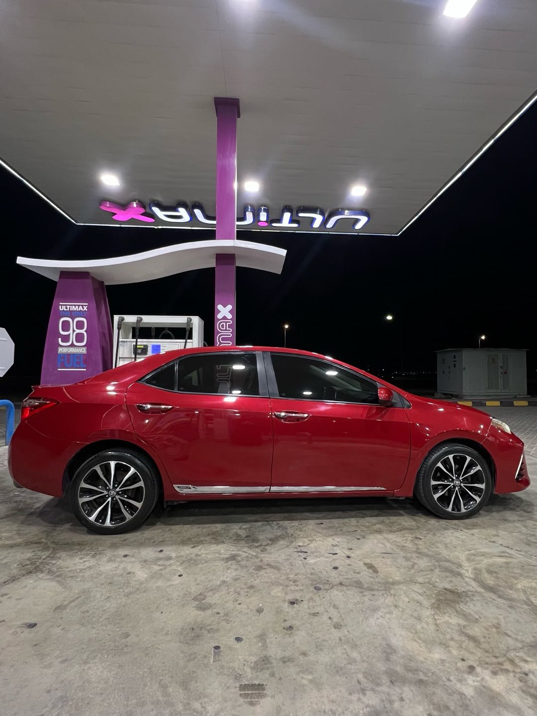 Car Image 2018 TOYOTA COROLLA LE