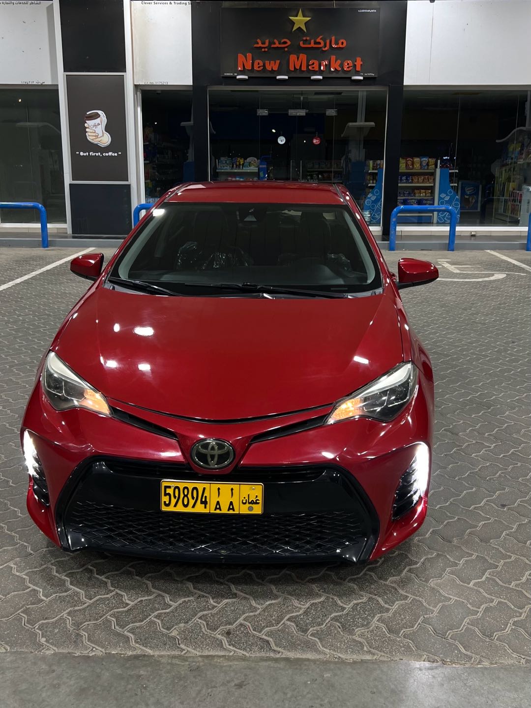 Car Image 2018 TOYOTA COROLLA LE