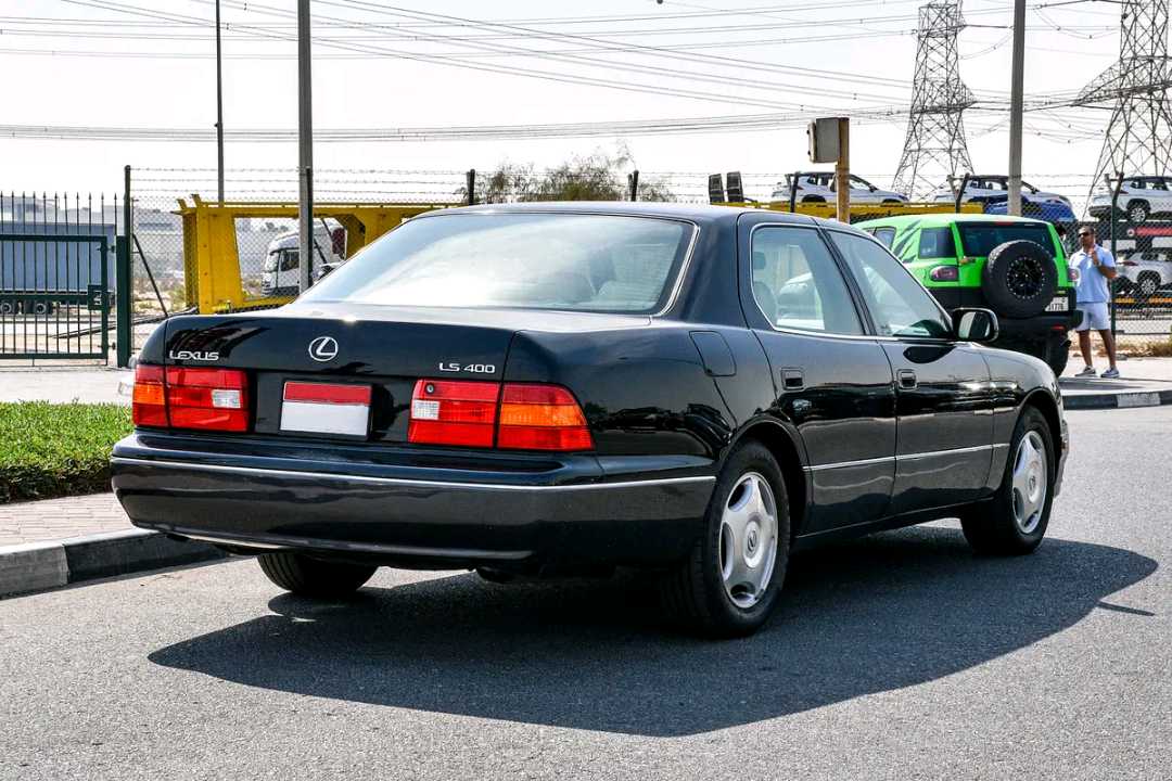 Car Image 1998 LEXUS LS 400