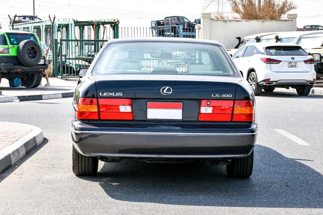 Car Image 1998 LEXUS LS 400