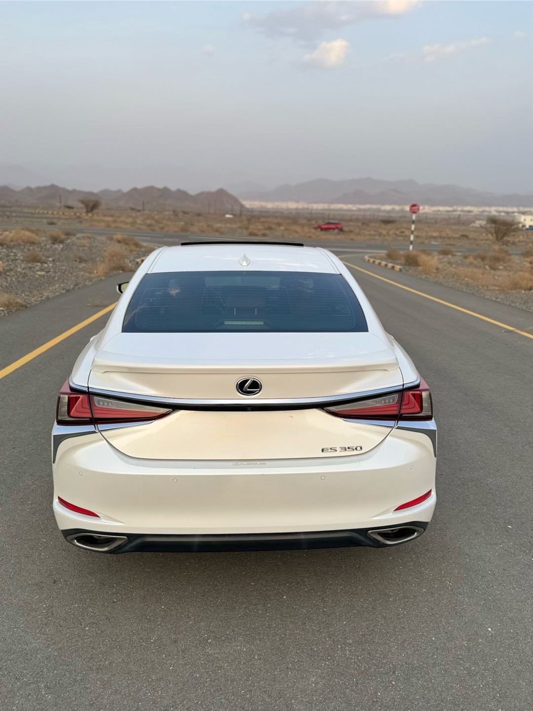 Car Image 2019 LEXUS ES 350