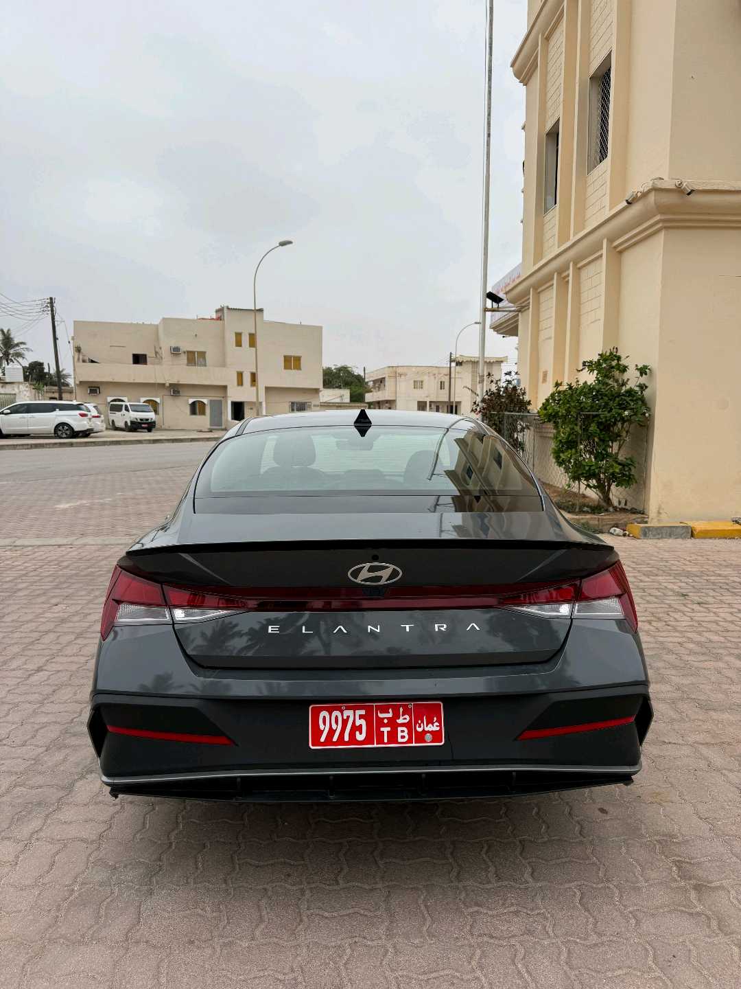HYUNDAI ELANTRA 2025