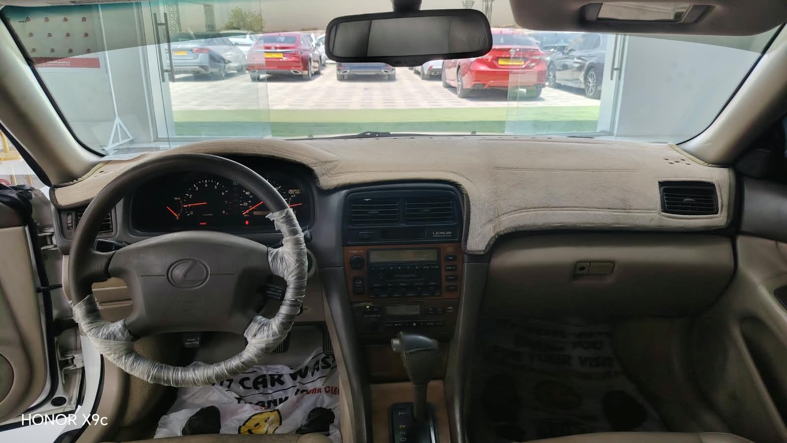 Car Image 2000 LEXUS IS 