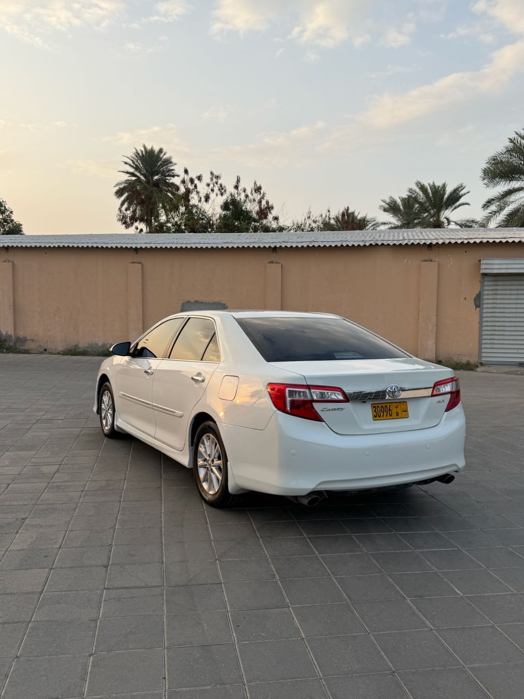 Car Image 2012 TOYOTA CAMRY GL