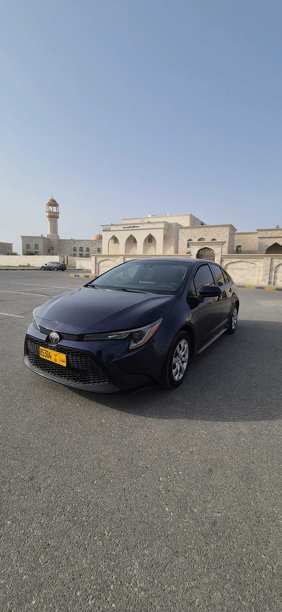 Car Image 2020 TOYOTA COROLLA LE