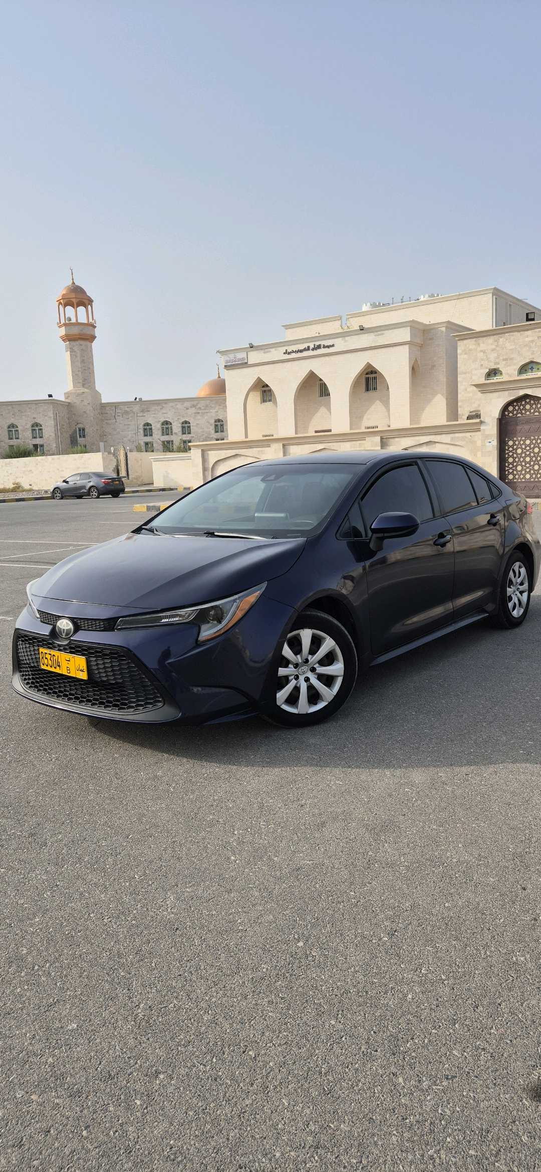 Car Image 2020 TOYOTA COROLLA LE