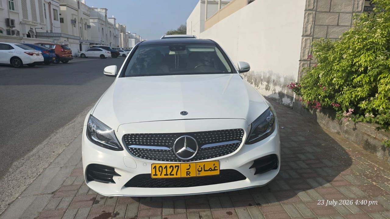 Car Image 2017 MERCEDES C Class 300