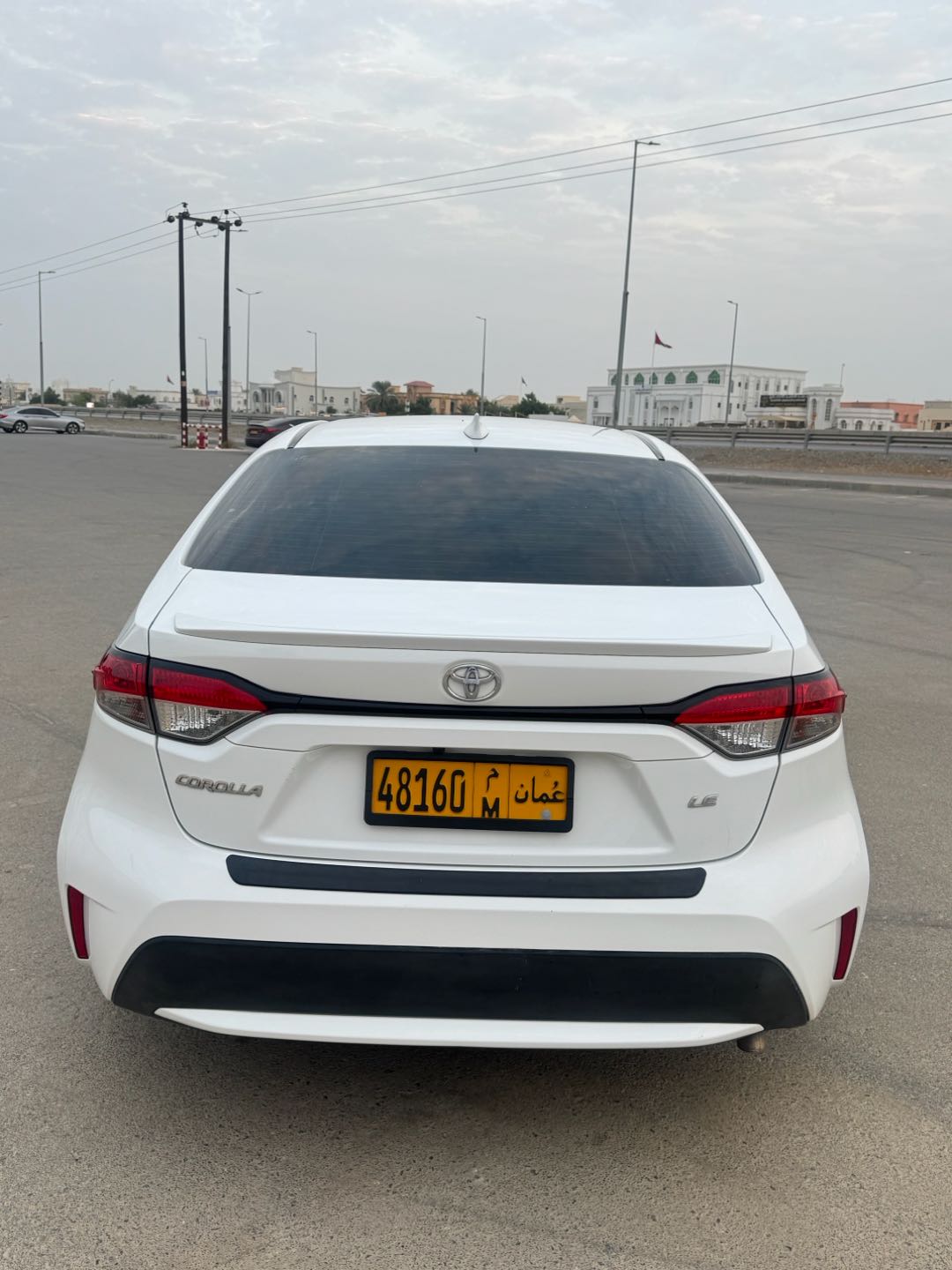 Car Image 2020 TOYOTA COROLLA LE