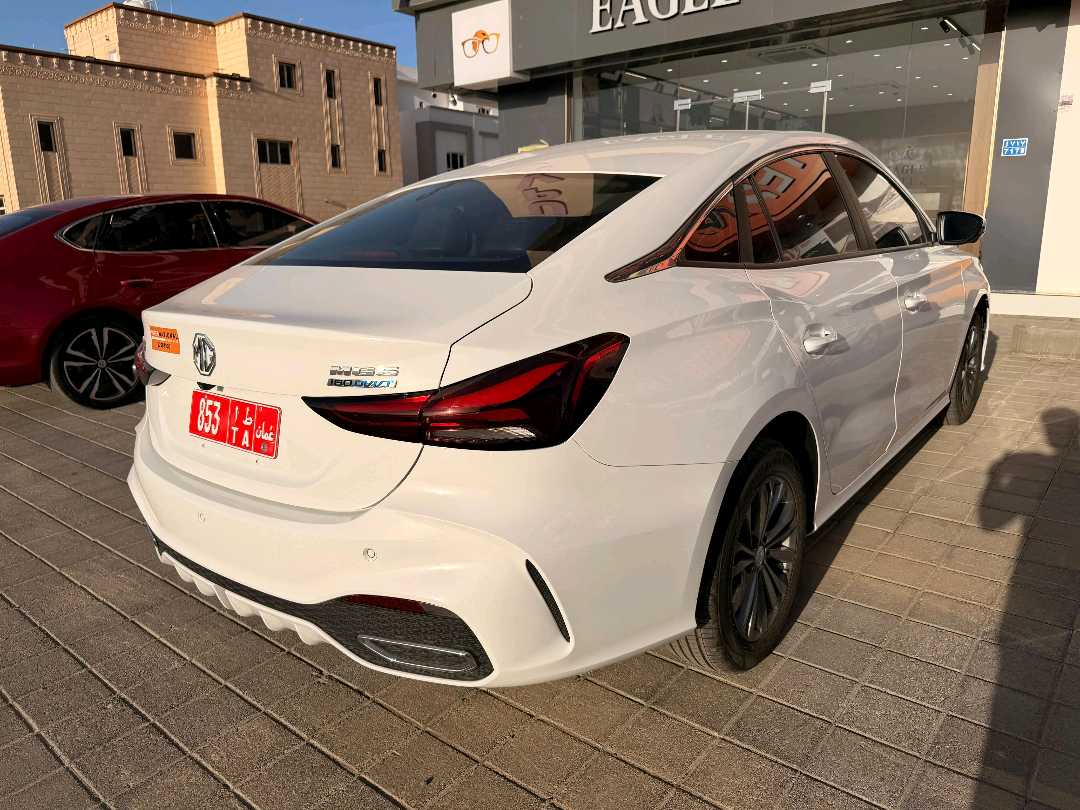 أم جي GT 2025