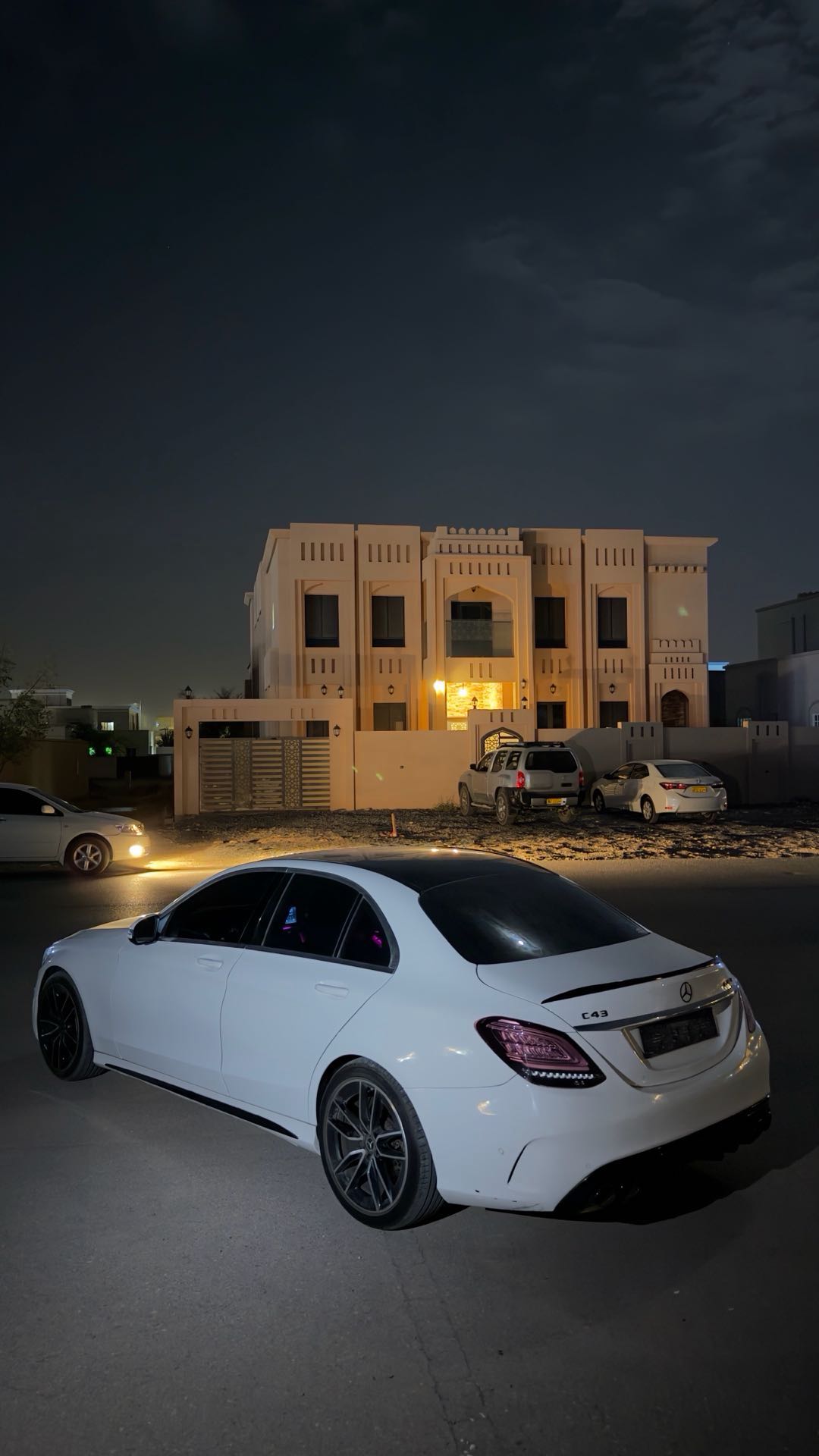Car Image 2017 MERCEDES C Class 300