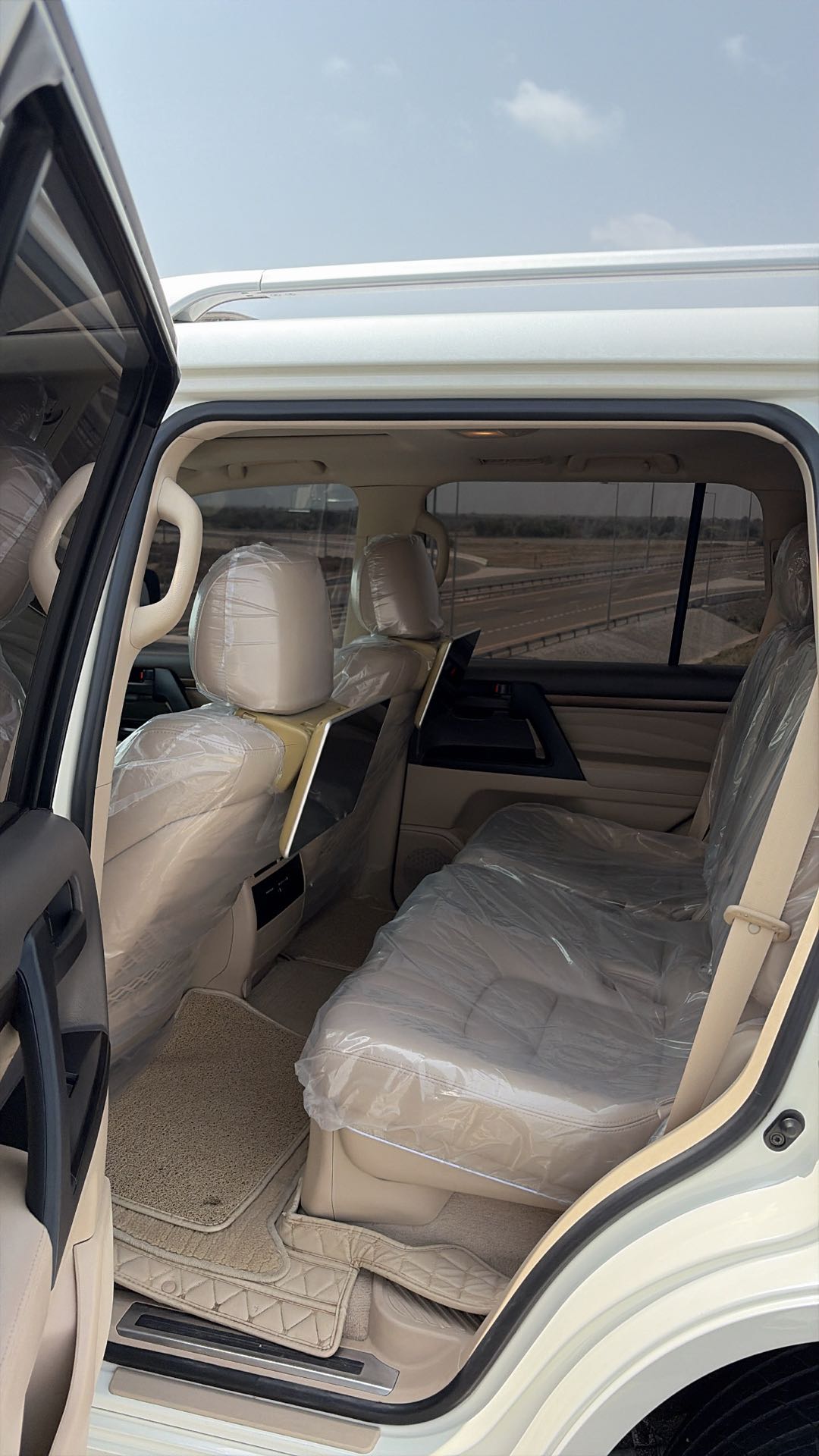 Car Image 2020 TOYOTA LAND CRUISER GX.R