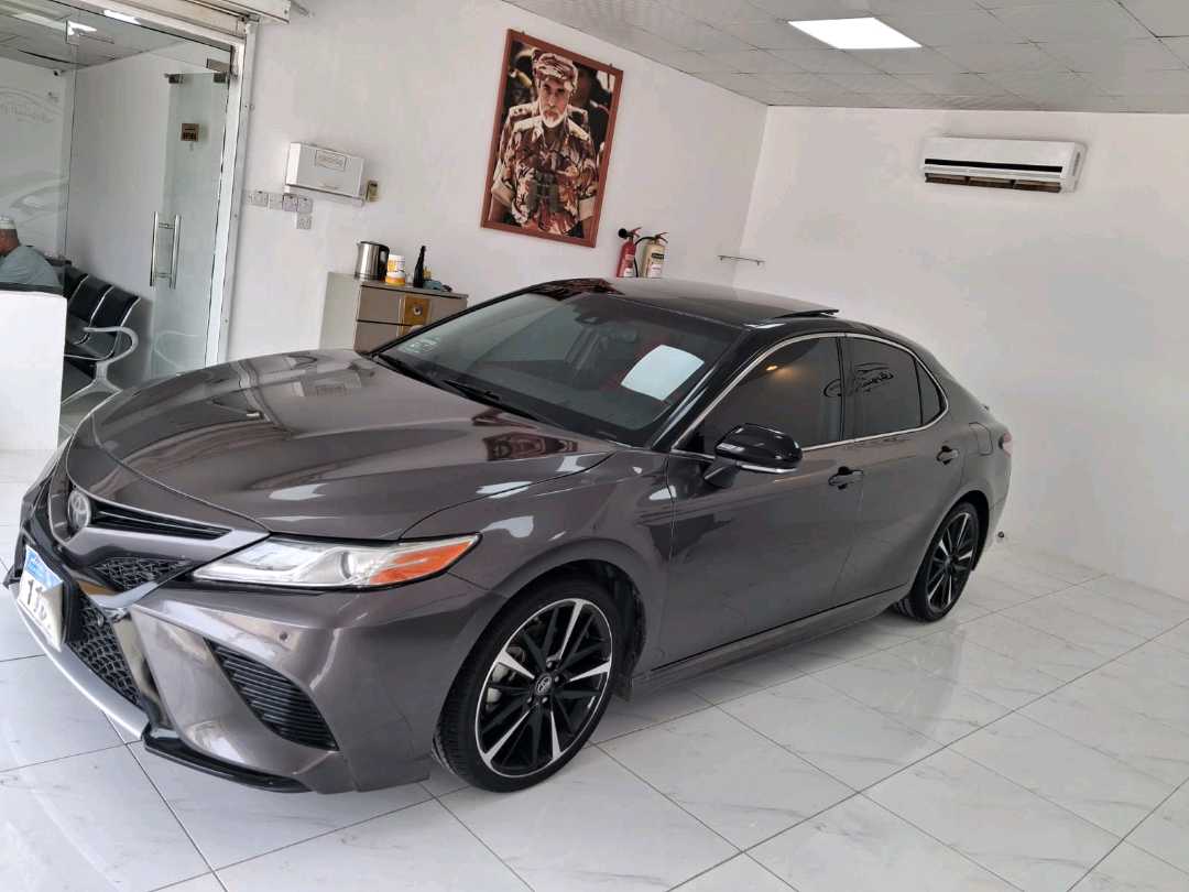 Car Image 2018 TOYOTA CAMRY XSE