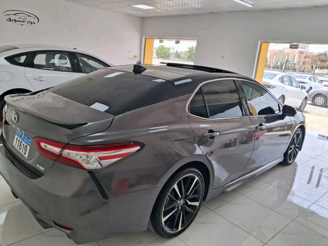 Car Image 2018 TOYOTA CAMRY XSE