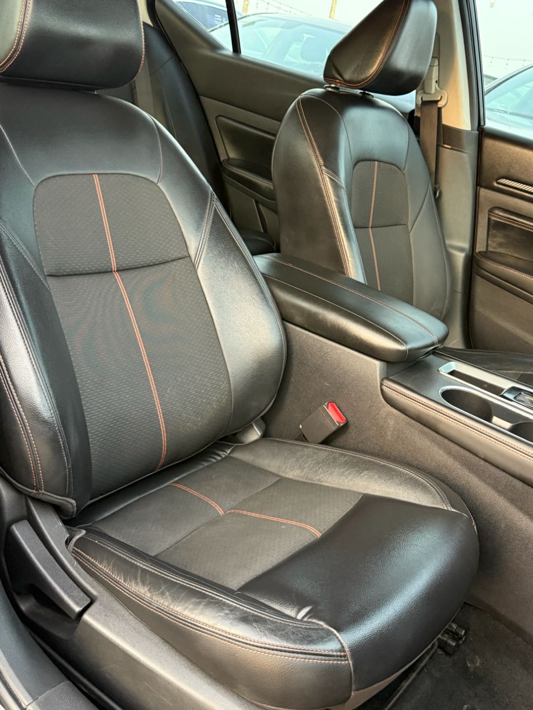 Car Image 2019 NISSAN ALTIMA SR