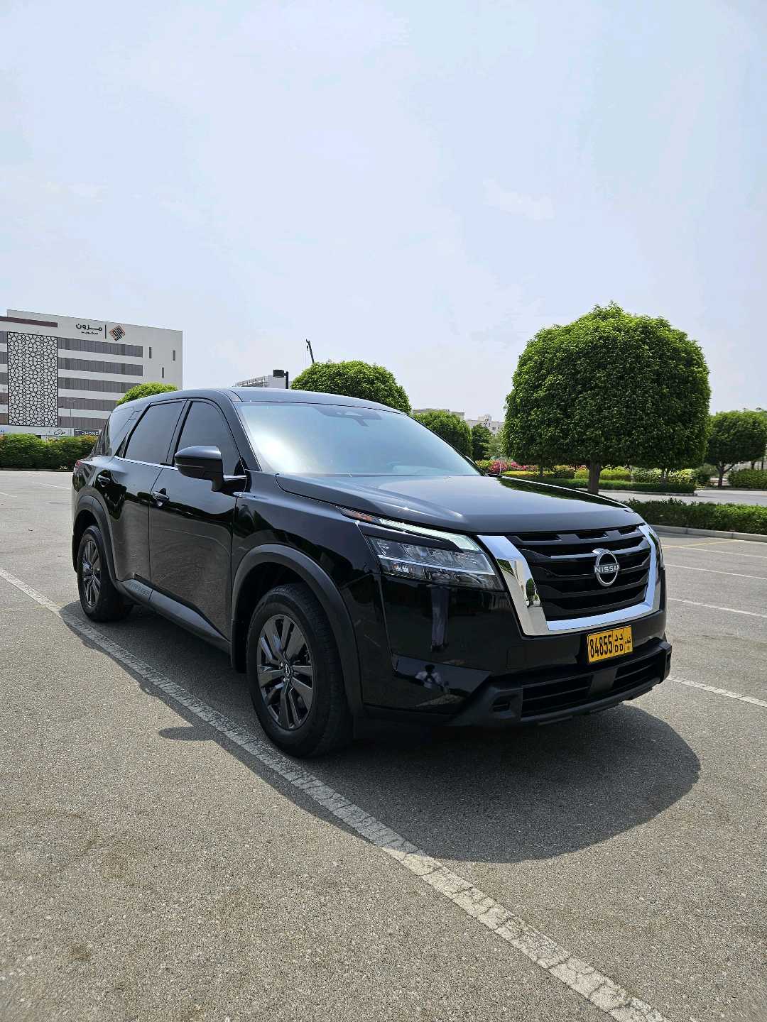 Car Image 2022 NISSAN PATHFINDER SL