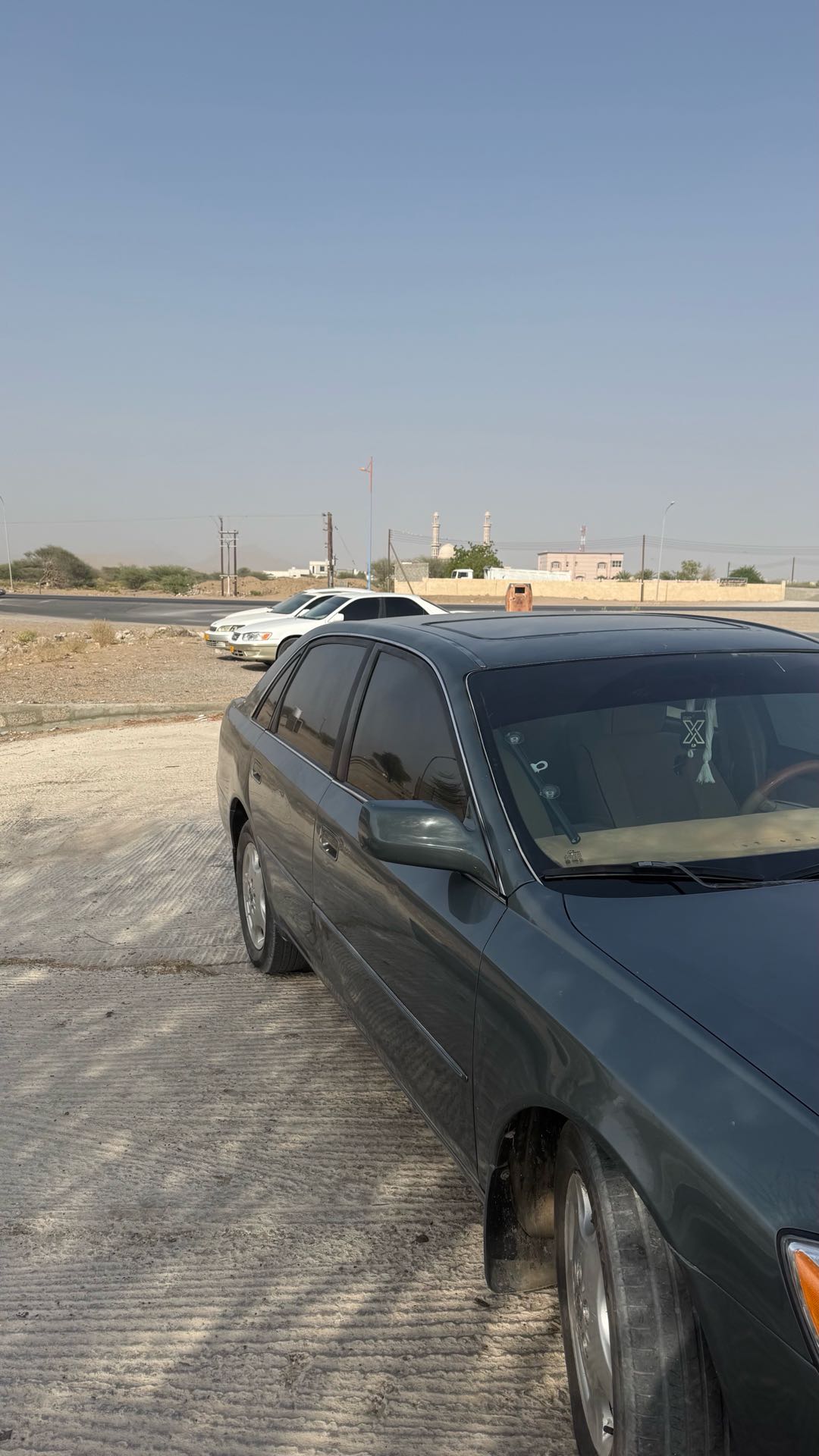 Car Image 2000 TOYOTA AVALON XLE