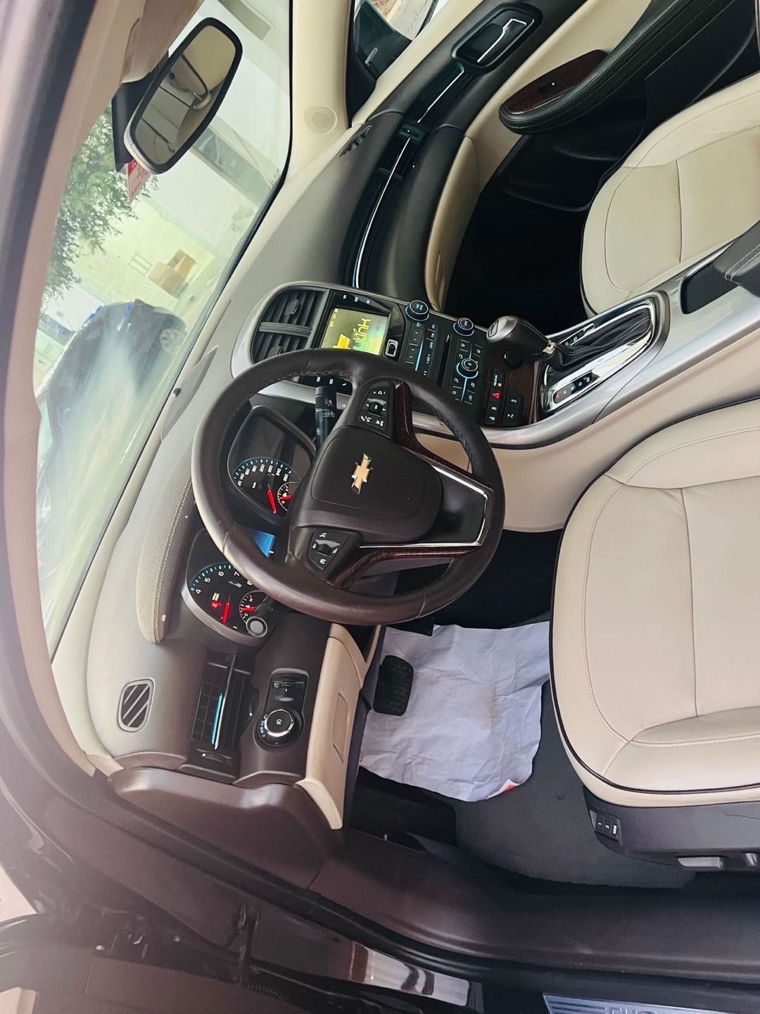 Car Image 2016 CHEVROLET MALIBU 