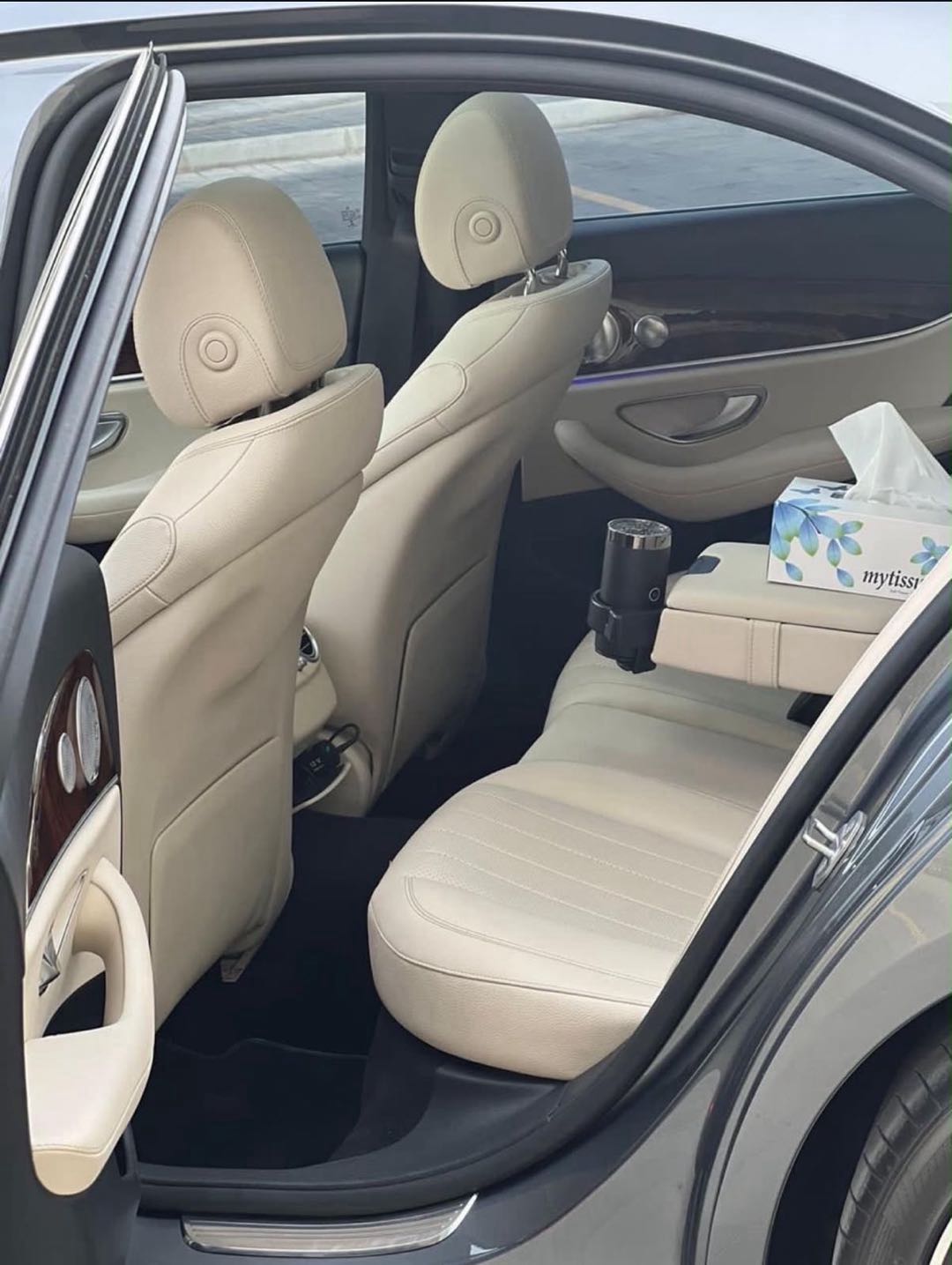 Car Image 2017 MERCEDES E Class 300