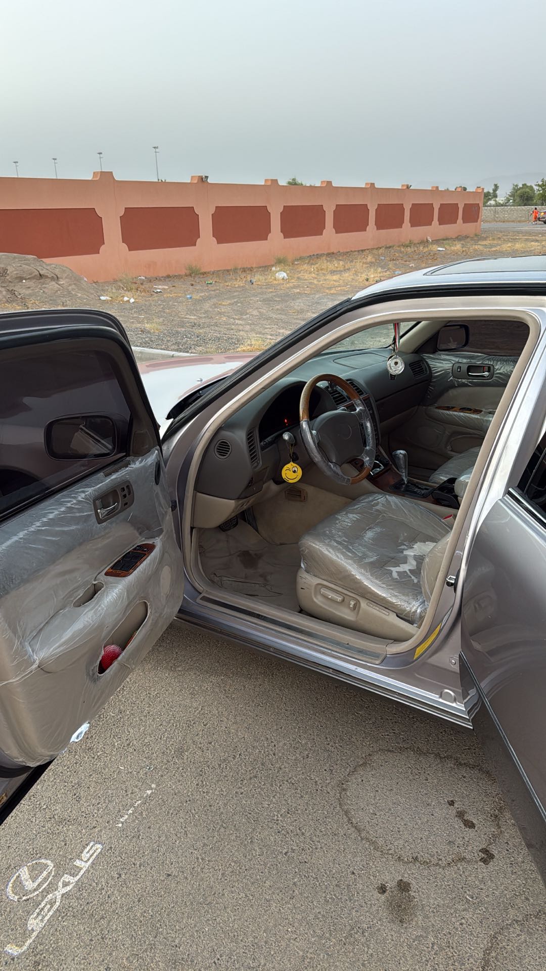 Car Image 1998 LEXUS LS 400