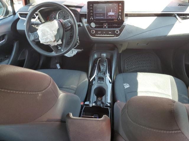 Car Image 2021 TOYOTA COROLLA LE