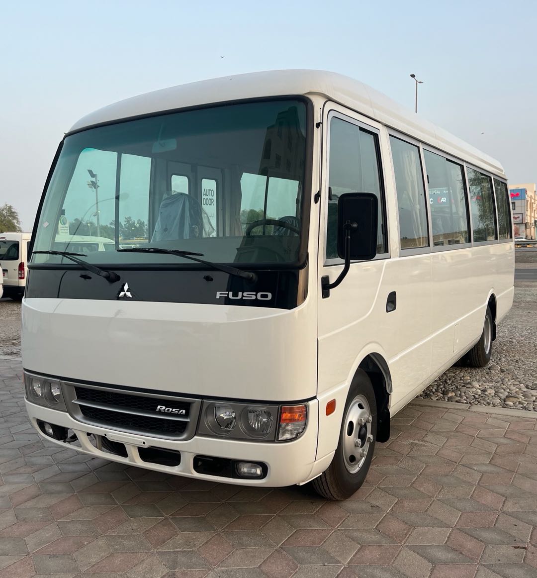 Car Image 2026 MITSUBISHI ROSA 