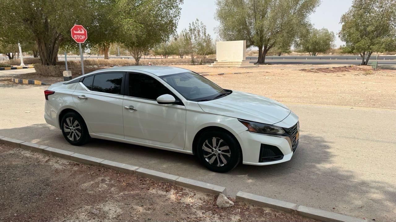 Car Image 2019 NISSAN ALTIMA S