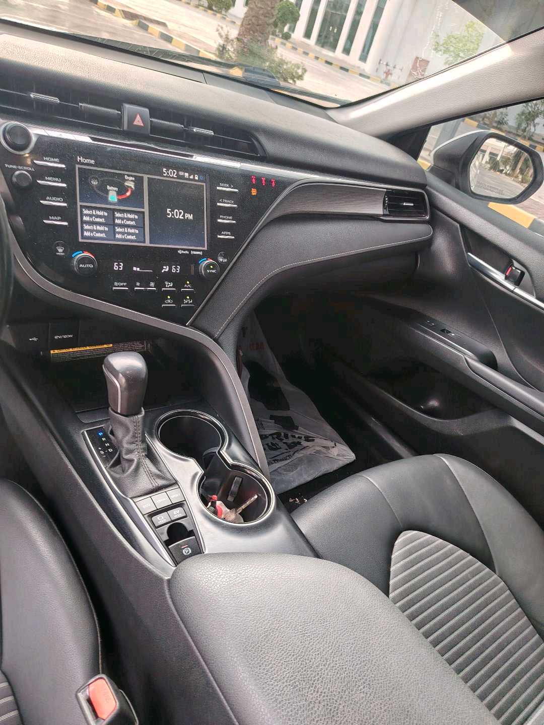 Car Image 2020 TOYOTA CAMRY SE