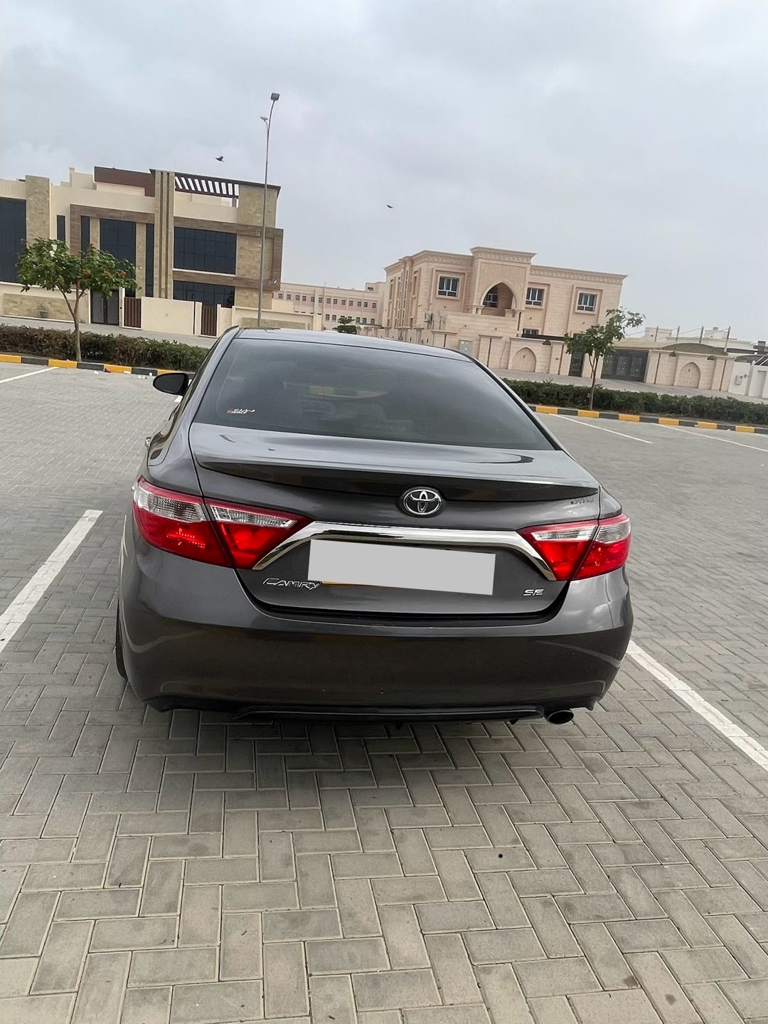 Car Image 2017 TOYOTA CAMRY SE