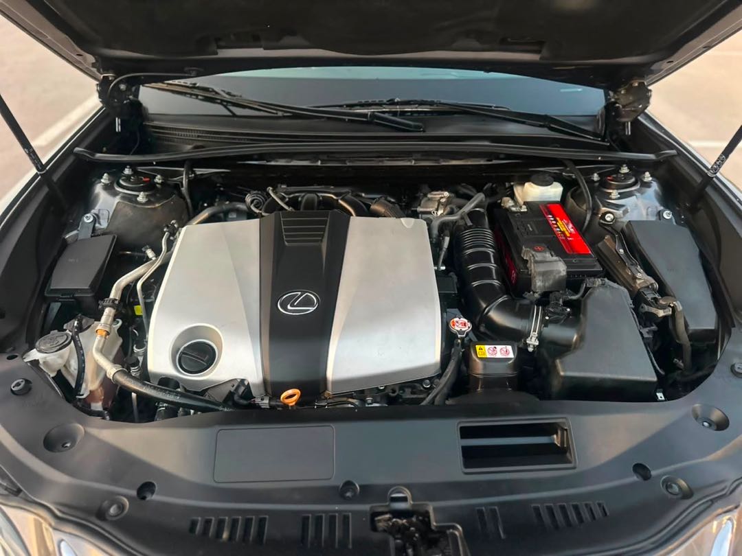 Car Image 2019 LEXUS ES 350