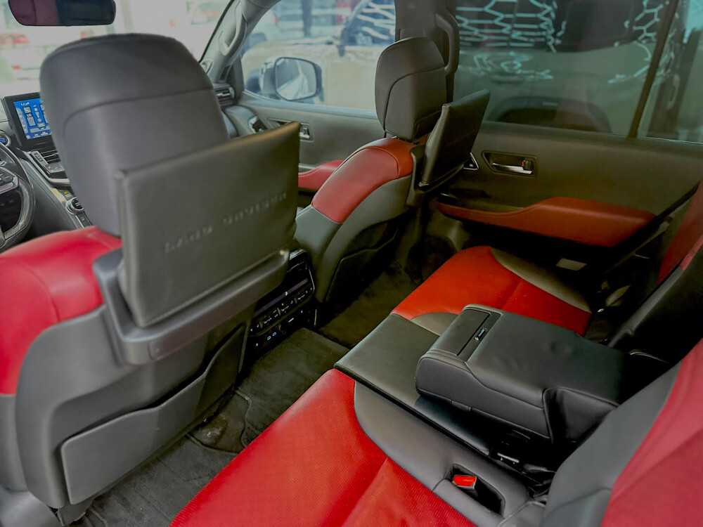 Car Image 2023 TOYOTA LAND CRUISER VX.R