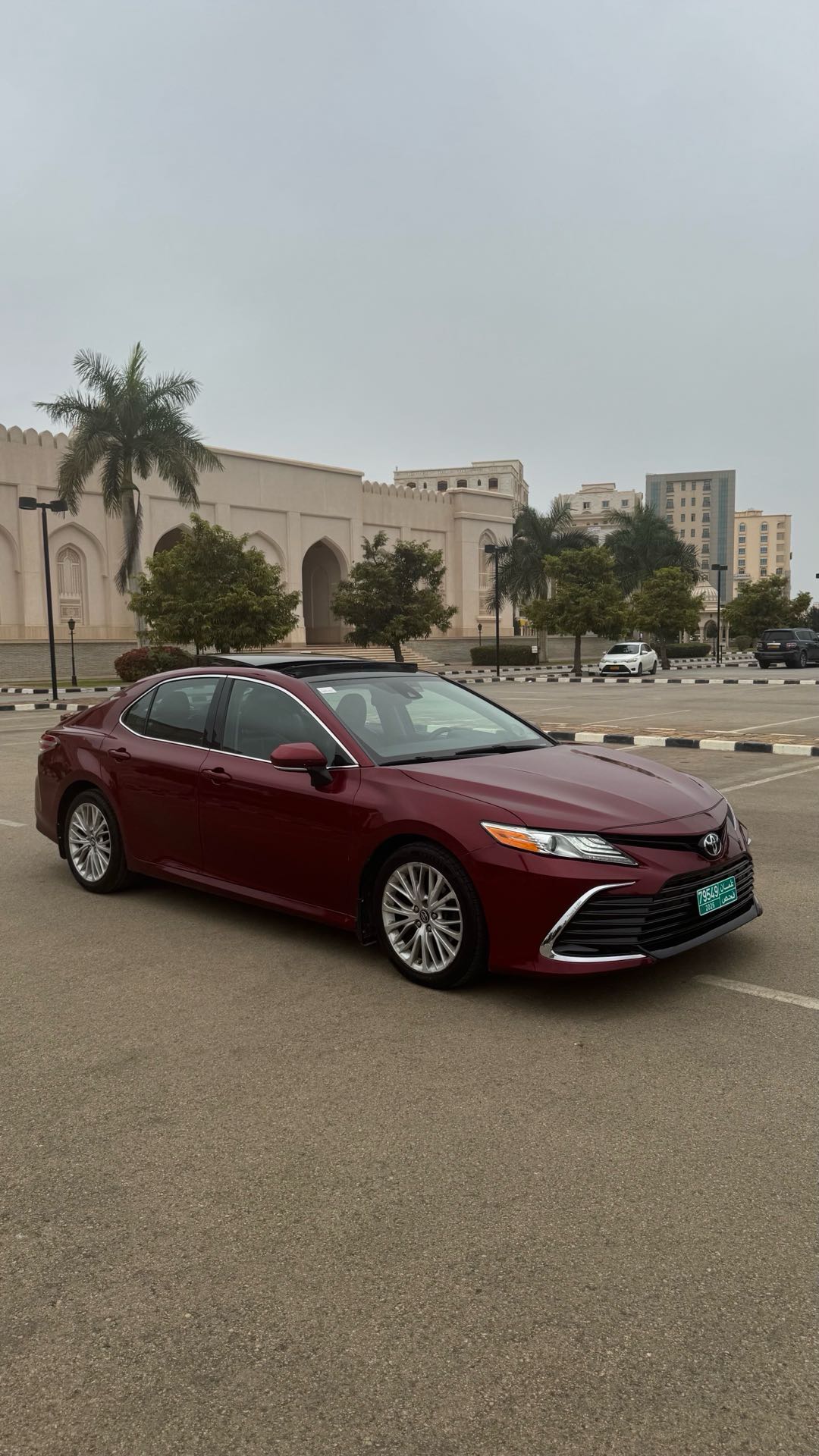 Car Image 2018 TOYOTA CAMRY XLE