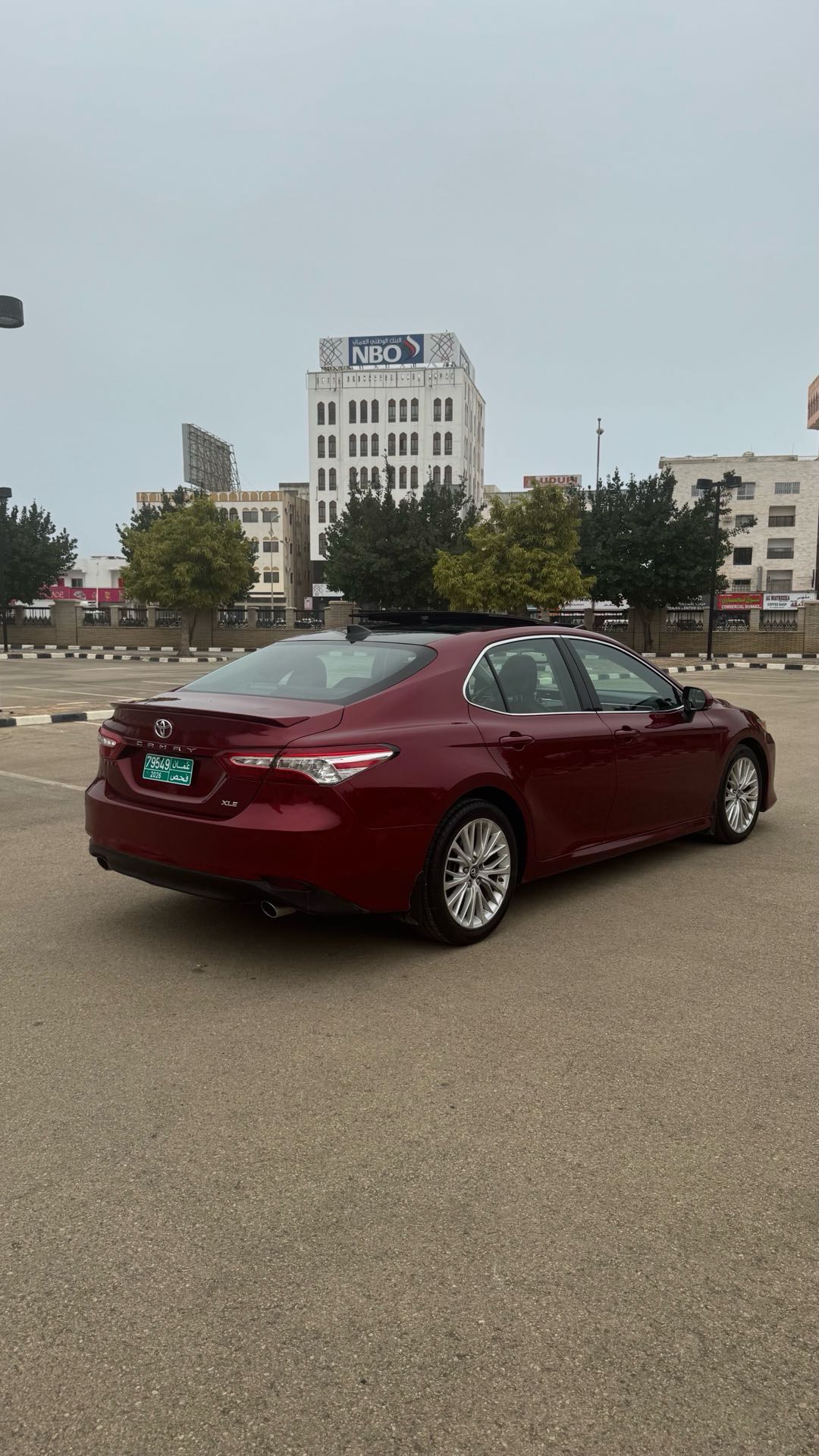 Car Image 2018 TOYOTA CAMRY XLE