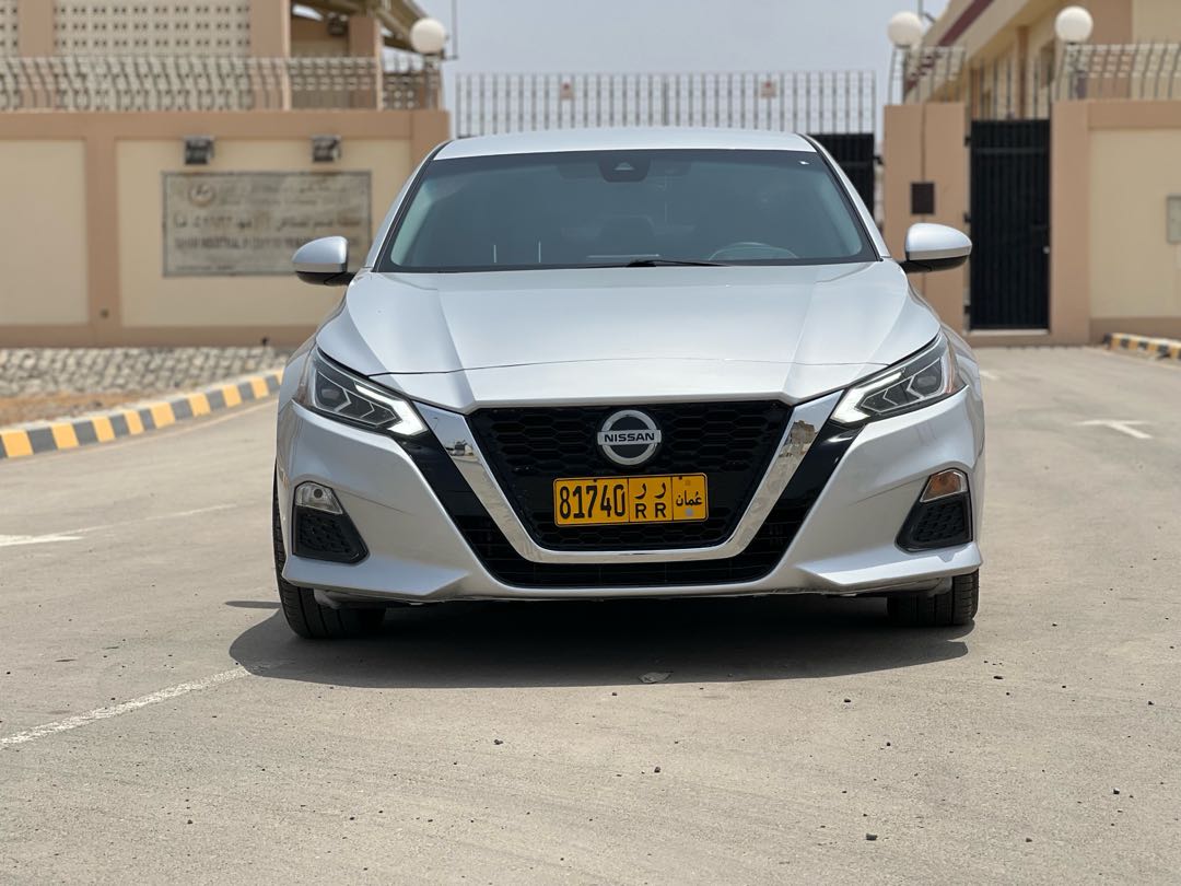 Car Image 2021 NISSAN ALTIMA SV