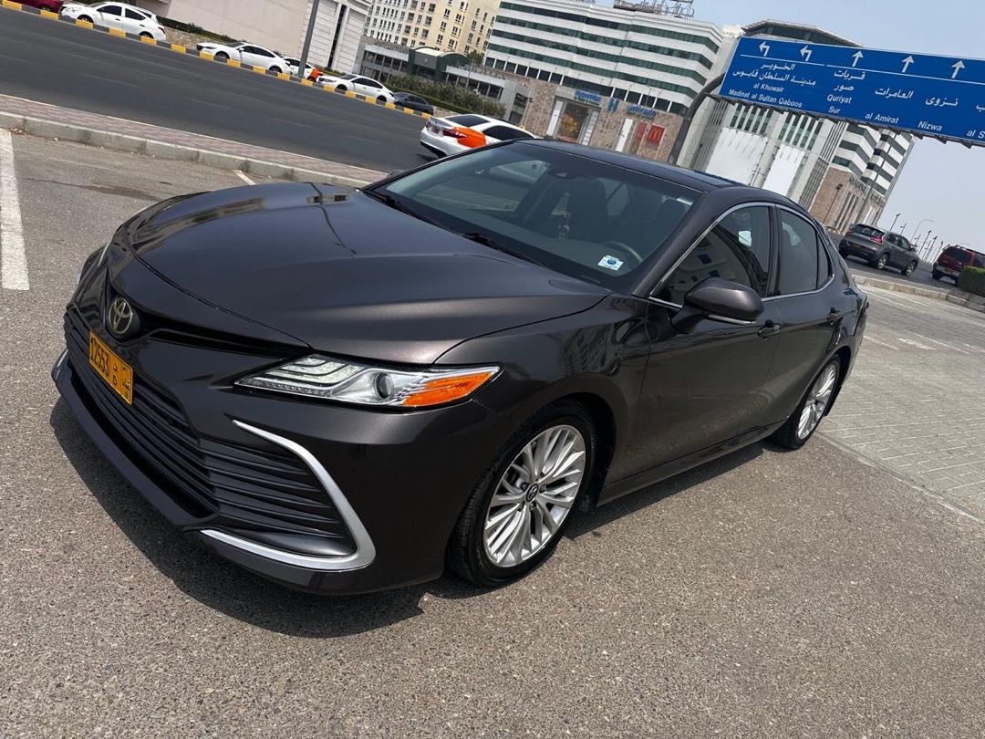Car Image 2018 TOYOTA CAMRY XLE