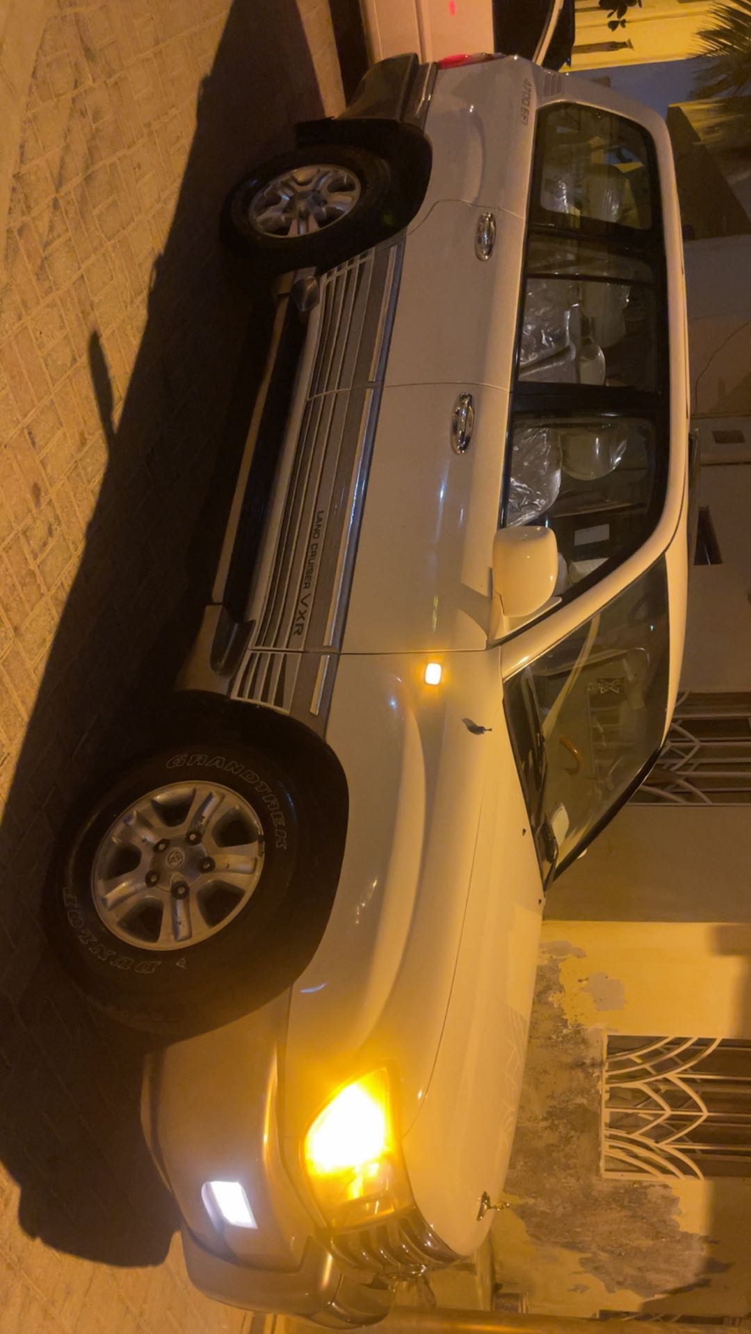 Car Image 2003 TOYOTA LAND CRUISER VX.R