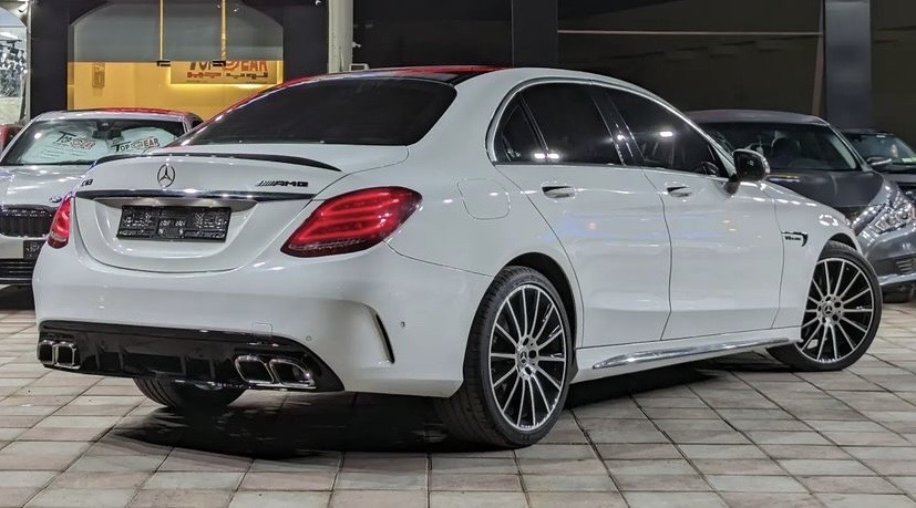 Car Image 2017 MERCEDES C Class 300