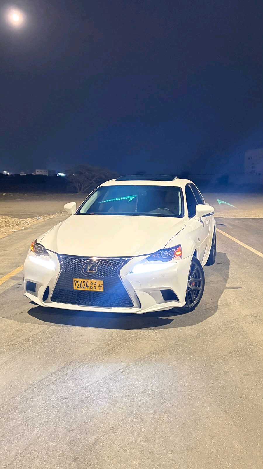 Car Image 2016 LEXUS IS 200