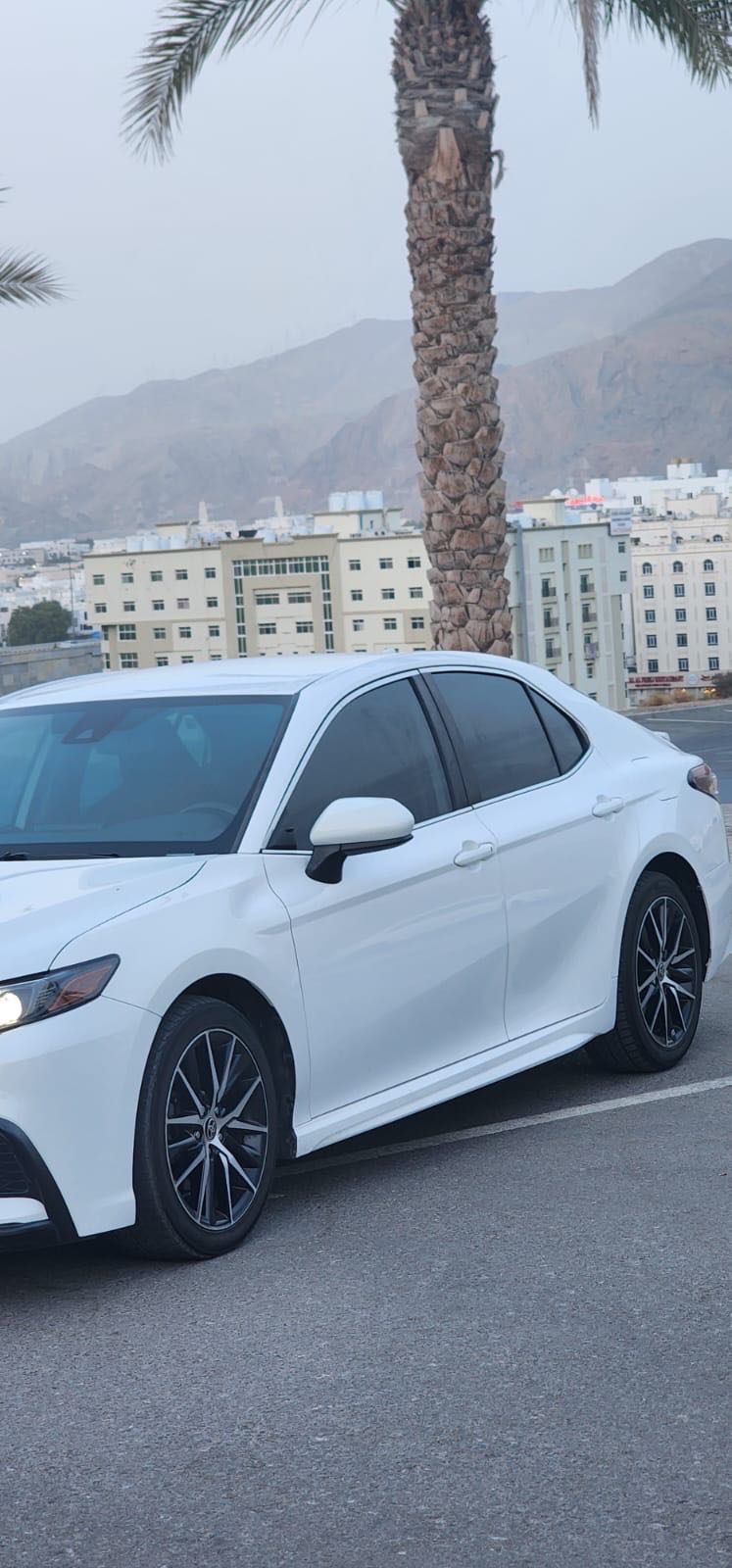 Car Image 2021 TOYOTA CAMRY SE