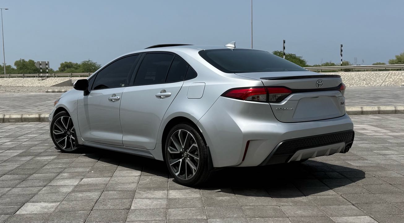 Car Image 2020 TOYOTA COROLLA XSE