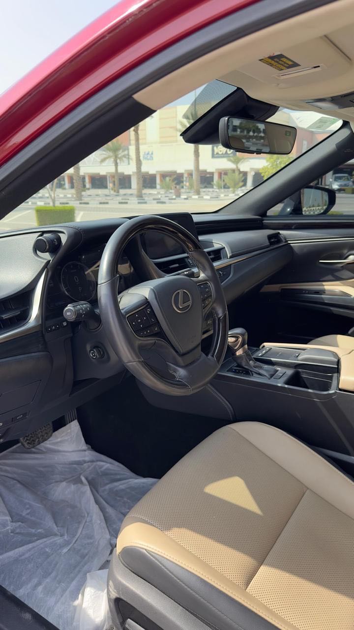 Car Image 2020 LEXUS ES 350