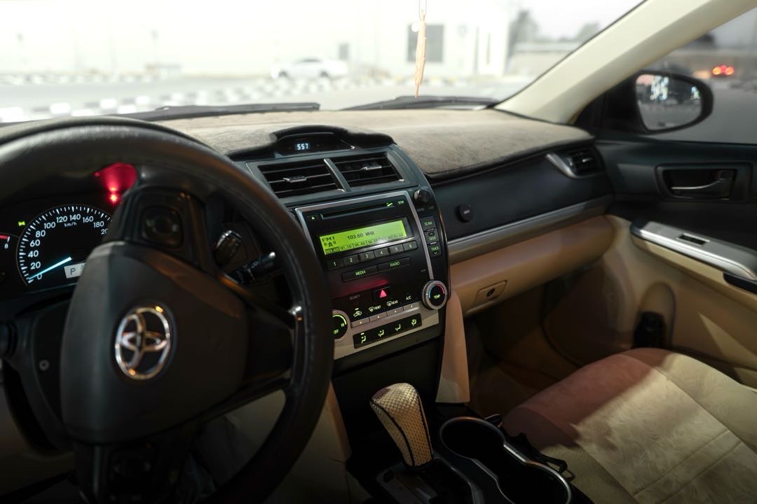 Car Image 2017 TOYOTA CAMRY GL