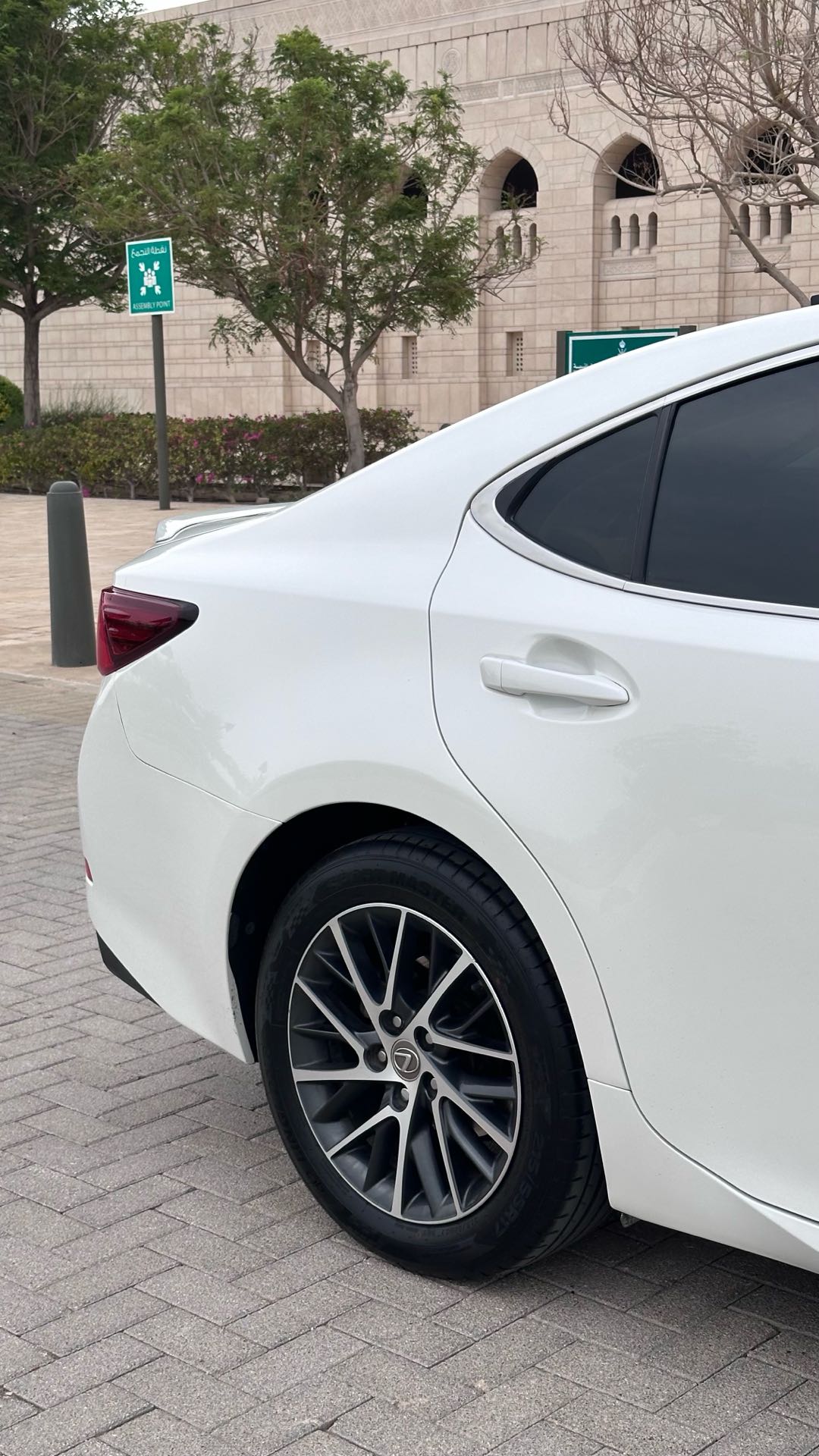 Car Image 2018 LEXUS ES 350