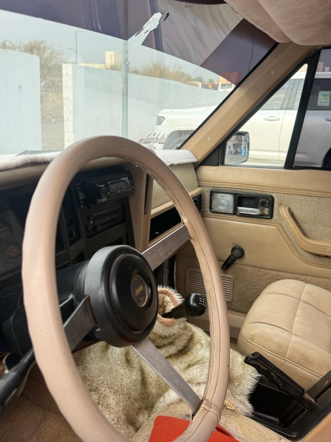 Car Image 1991 JEEP CHEROKEE 