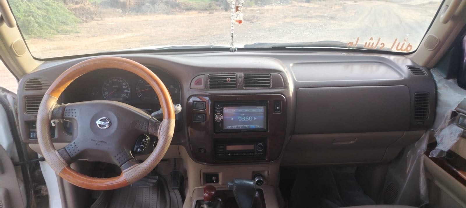Car Image 1998 NISSAN SAFARI 